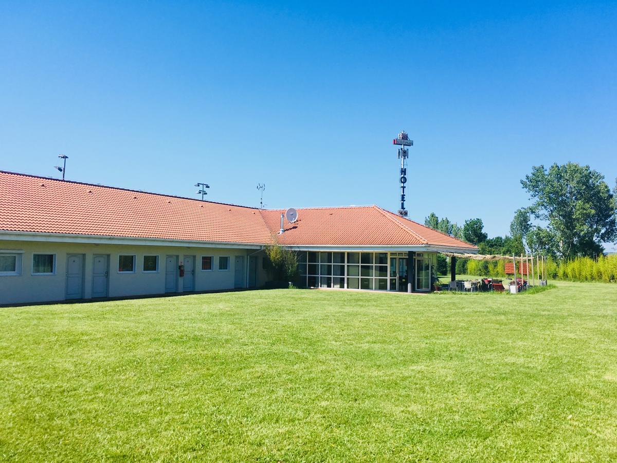 Hotel Evan Lempdes sur Allagnon Exterior photo